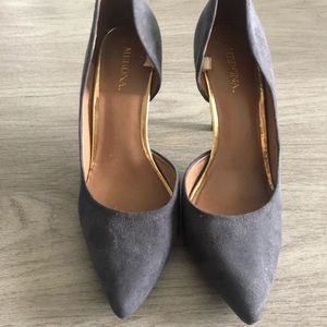 Merona grey suede pointed toe heels Size 6